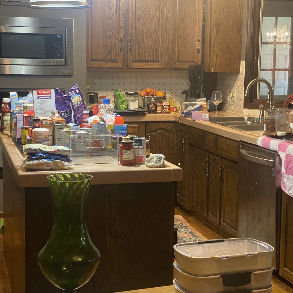 Kitchen before being organized